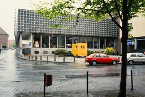 Installation view 1987. Photo: LWL / Rudolf Wakonigg © Estate Robert Filliou