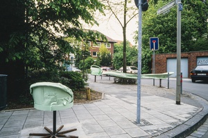 Installation view 1987 © Archiv Franz West. Photo: LWL / Rudolf Wakonigg