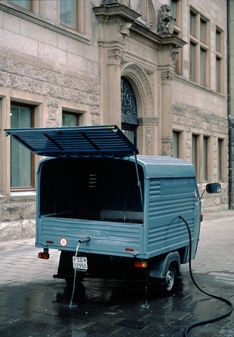 Installation view 1997 © Roman Signer. Photo: Aleksandra Signer