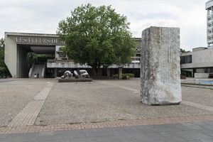 Installationsansicht 2017, Standort Marl; © Skulpturenmuseum Glaskasten Marl, Foto Thorsten Arendt