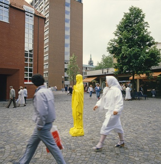 Installation view 1987 © VG Bild-Kunst, Bonn 2017. Photo: LWL / Rudolf Wakonigg