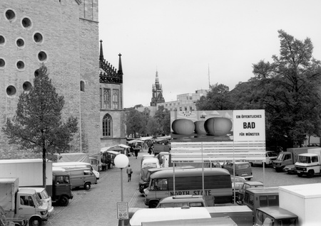 Installation view 1987 © VG Bild-Kunst, Bonn 2017. Photo: LWL / Rudolf Wakonigg