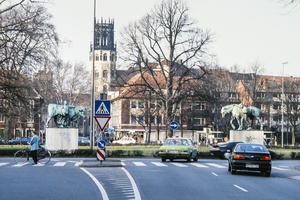 Installation view 1987. Photo: LWL / Rudolf Wakonigg